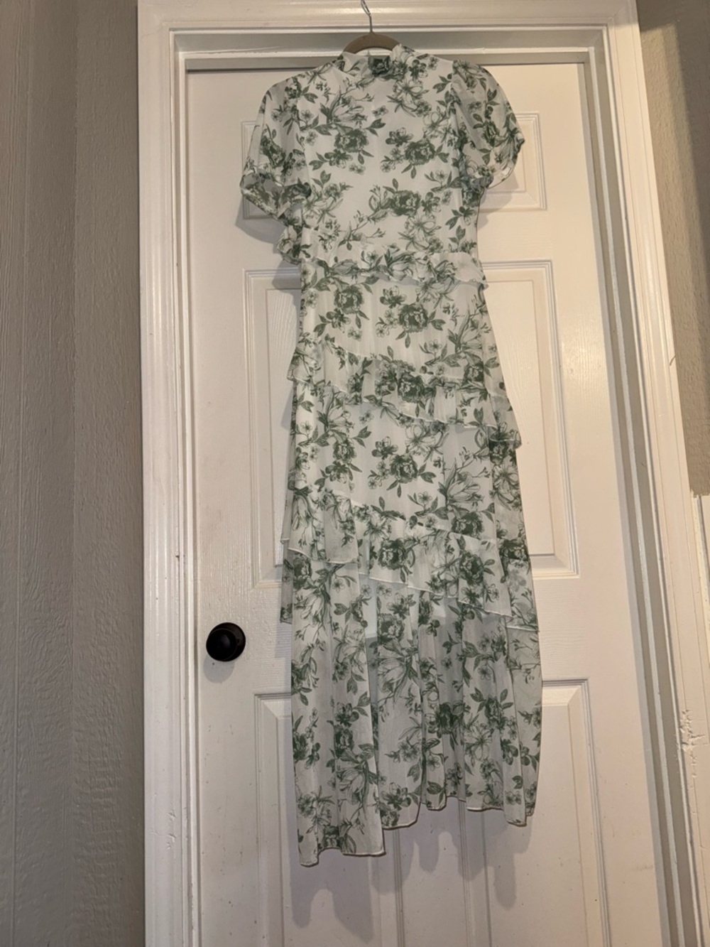 Ember Floral Tiered High-Low Midi Dress - Green - Picture 6 of 7